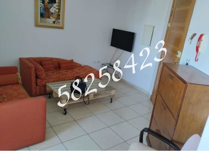 La Marsa El Aouina Location Appart. 2 pices S plus 1 meublee  wahat  tel 58258423 fb 5725