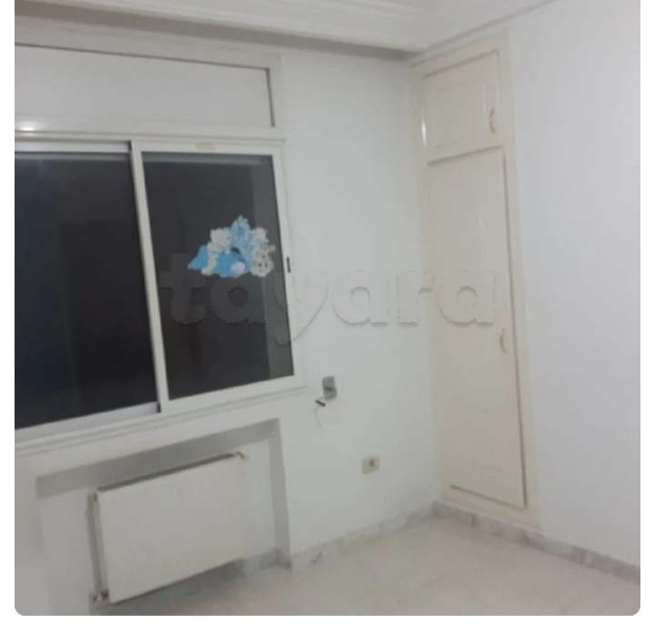 La Marsa El Aouina Location Appart. 3 pices Appartement cite wahat  semi meuble
